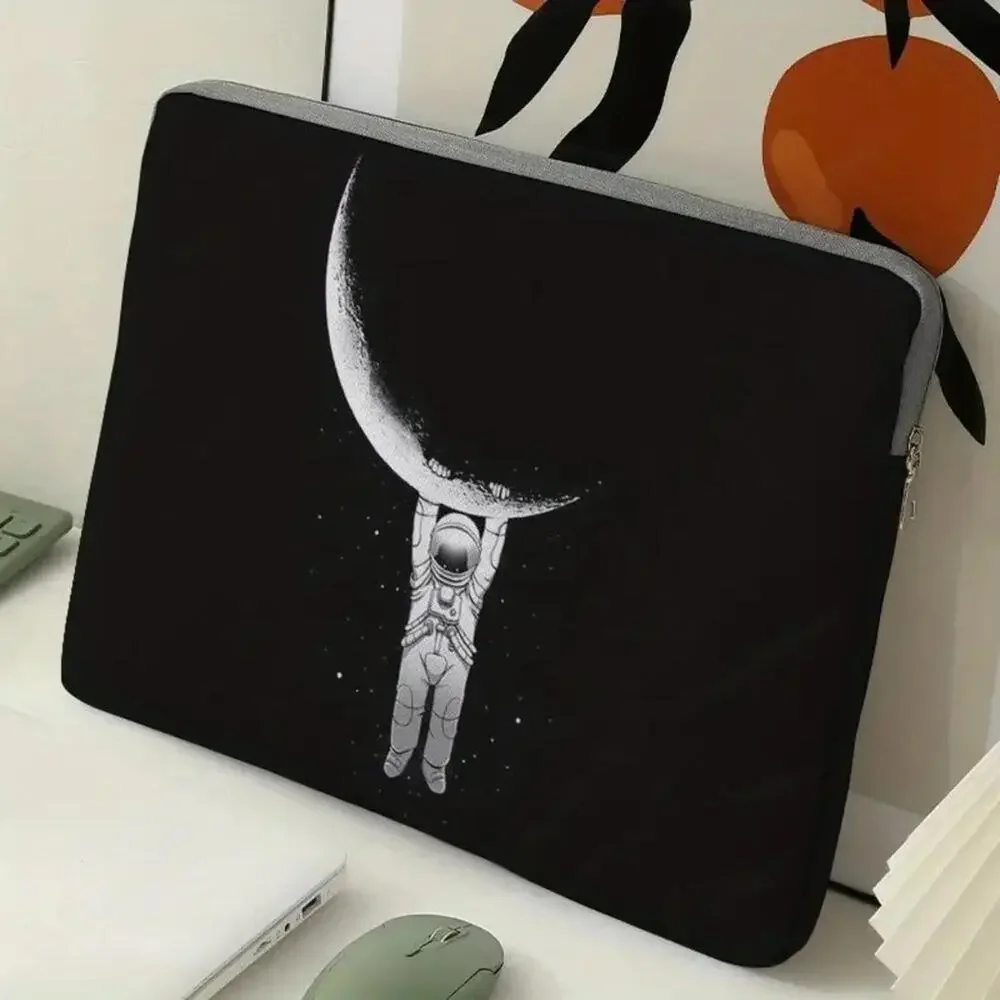 New Black Bottom Moon Astronaut Computer Zipper Cover
